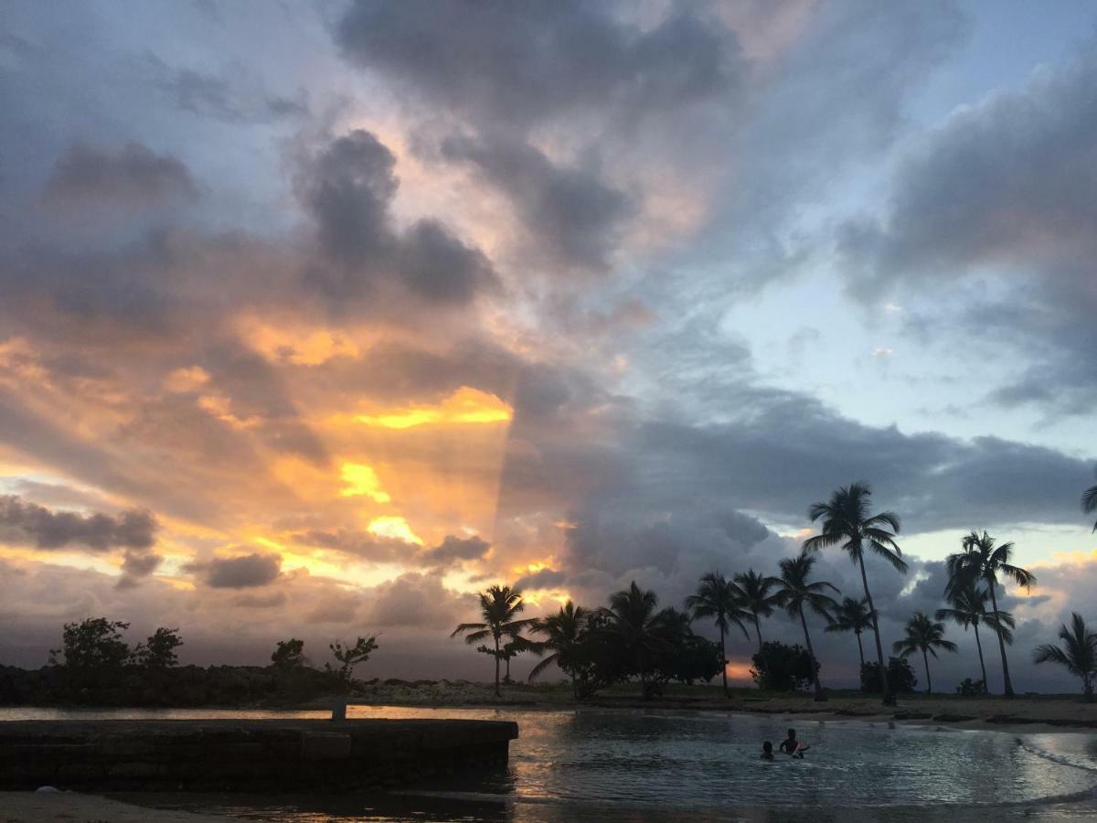 Apart Mango Baie-Mahault Bagian luar foto